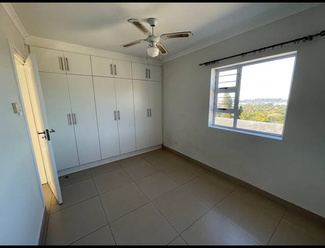 2 BEDROOM APARTMENT RENTED IN PADFIELD PARK